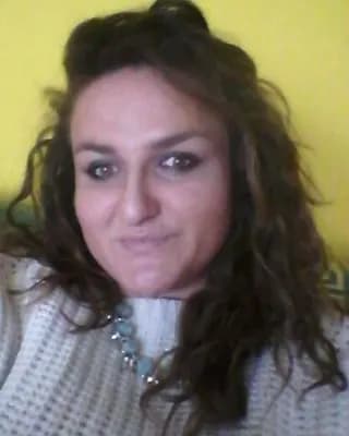 Ana Č