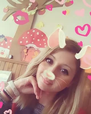 Jovana R
