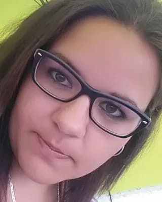 Jovana R