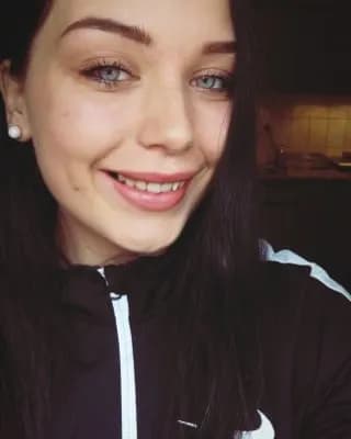 Una P