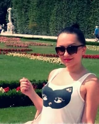 Samra J