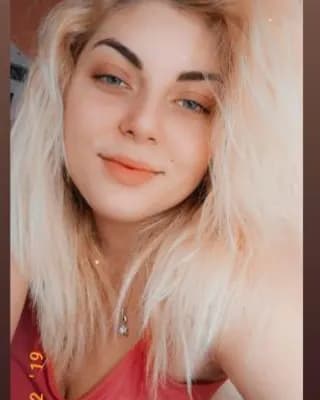 Sandra R