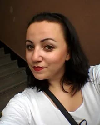 Melinda R