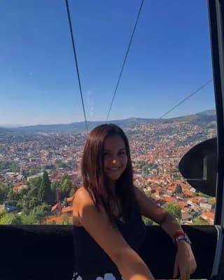 Andrea M