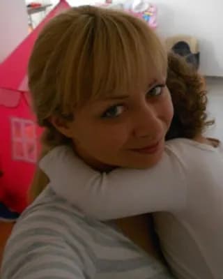 Ana B